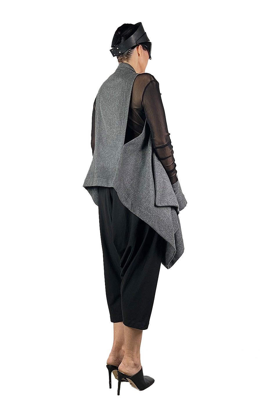 CASCADE VEST GREY