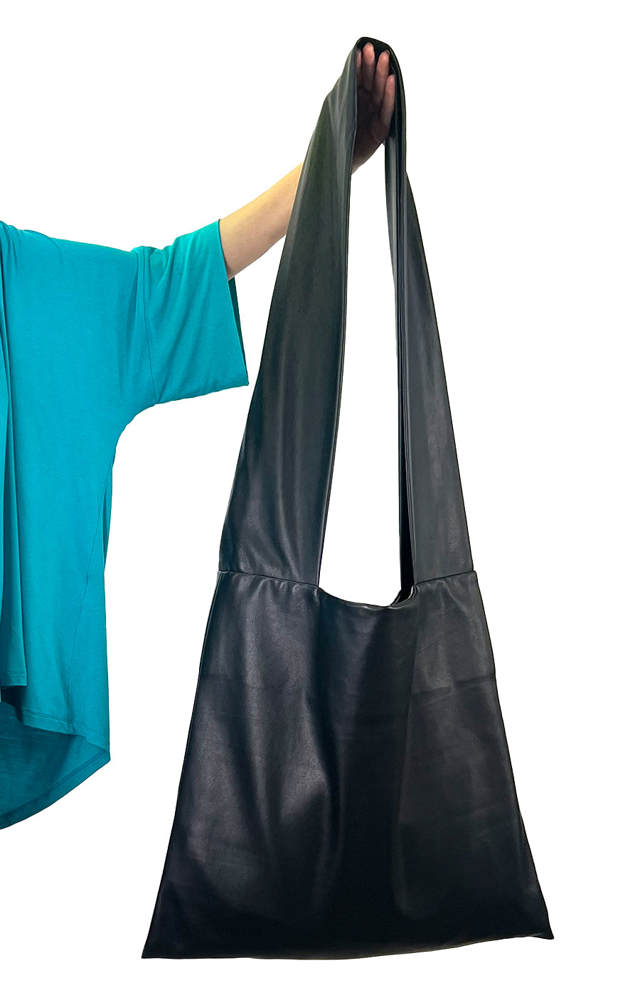 CRUSADER TOTE