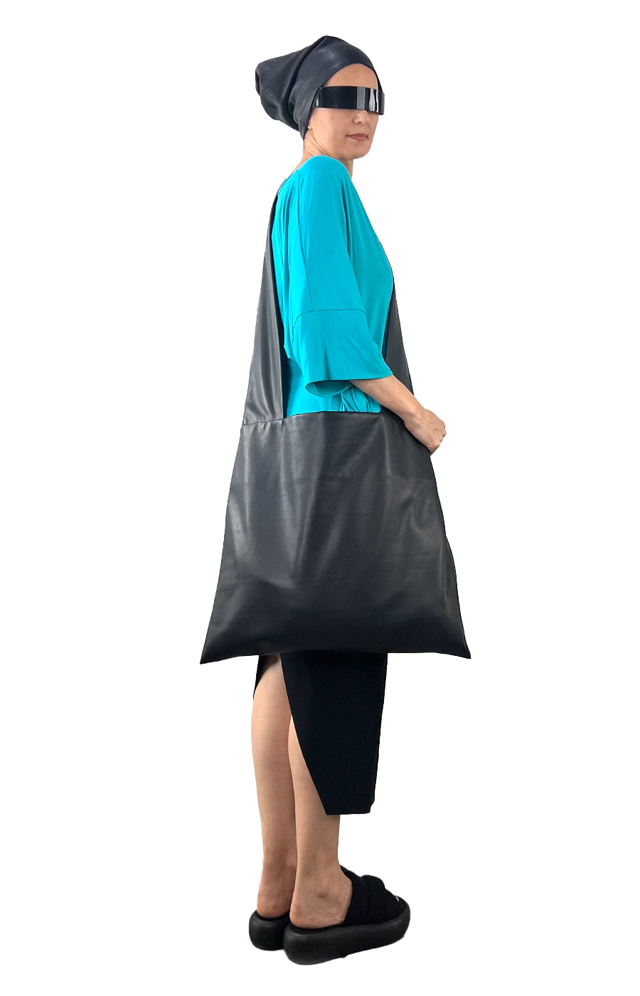 CRUSADER TOTE