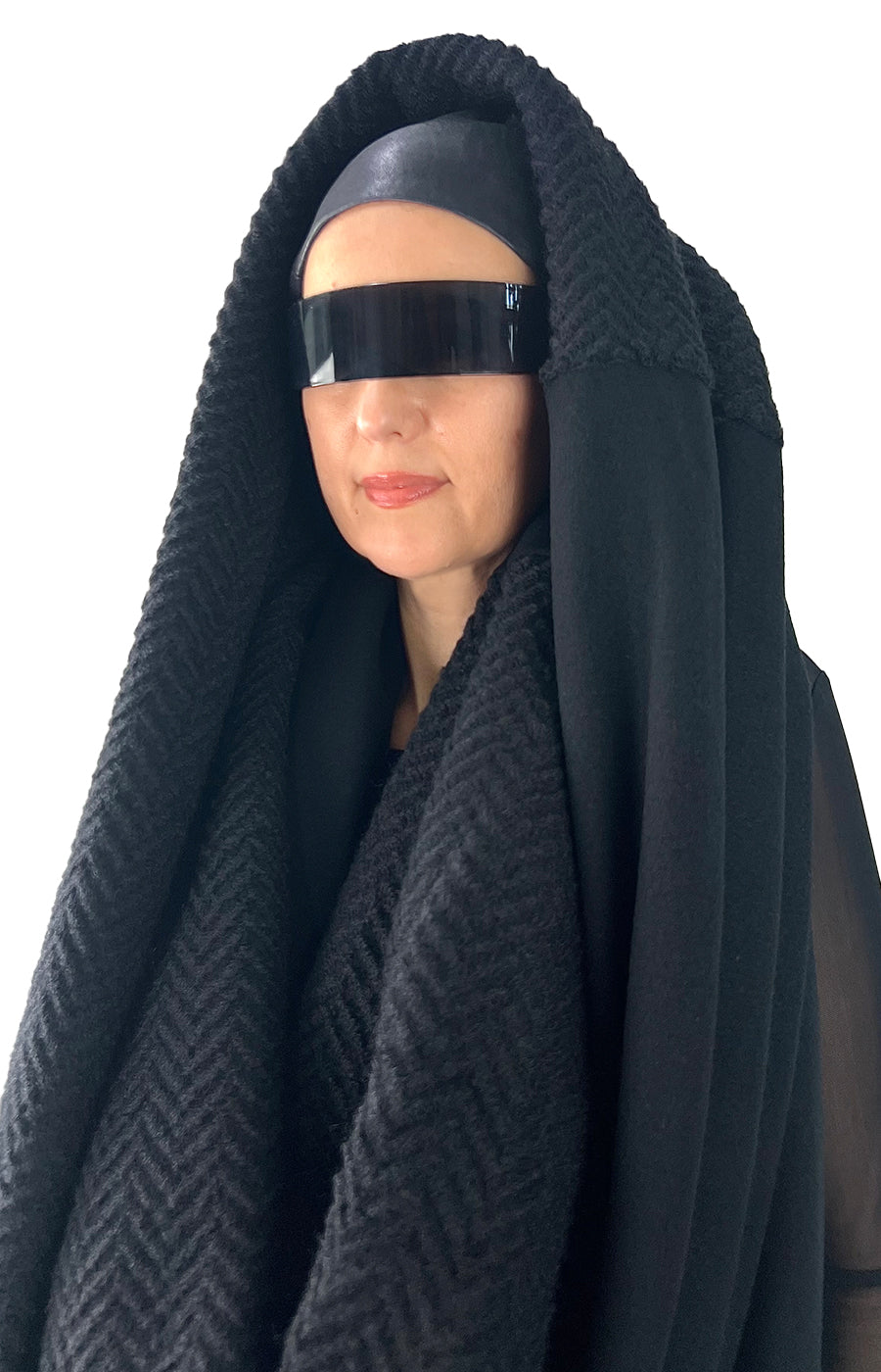 OUROBOROS LOOP SHAWL BLACK