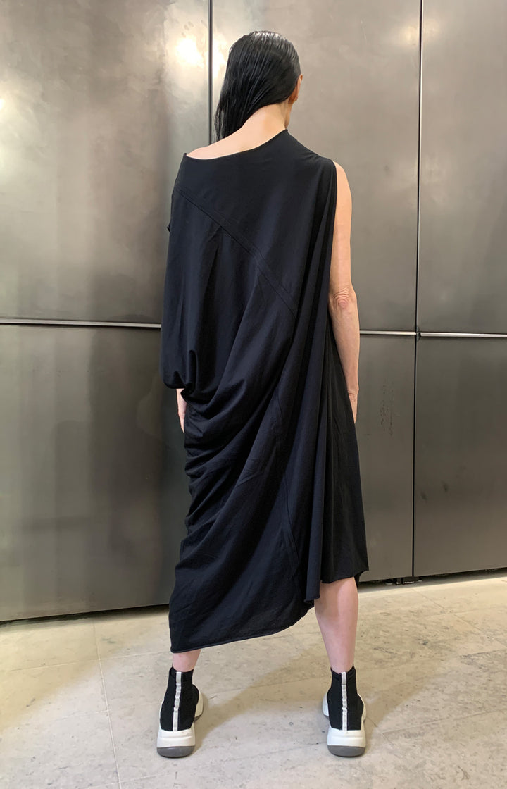 BACTRIAN DRESS BLACK